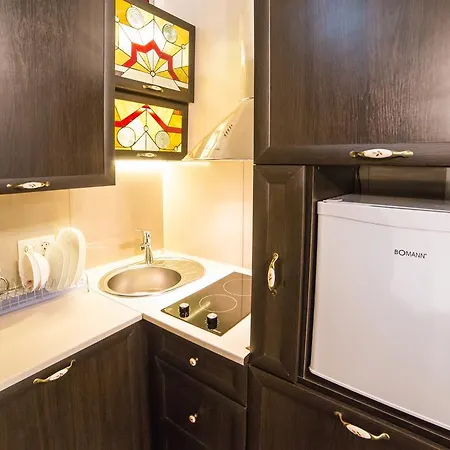 Apartment On Valova 16-2- 2 Minutes To Market Square