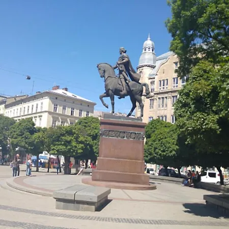 On Valova 16-2- 2 Minutes To Market Square * Lviv