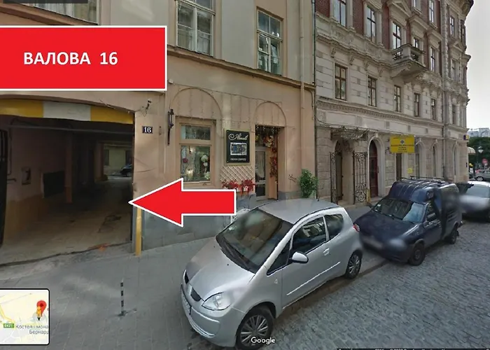 On Valova 16-2- 2 Minutes To Market Square